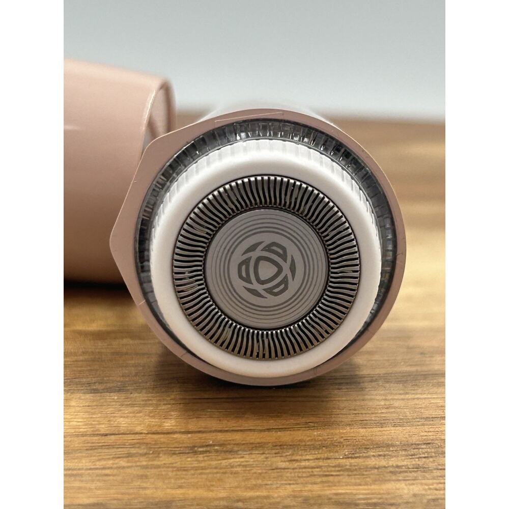 Philips Facial Hair Remover 5000 Series Pink Cordless & Compact Model BRR454/00 - Picture 10 of 13